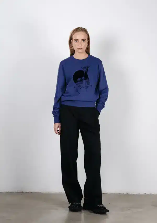 Eve Hanson Sweatshirt in violet with a black circle