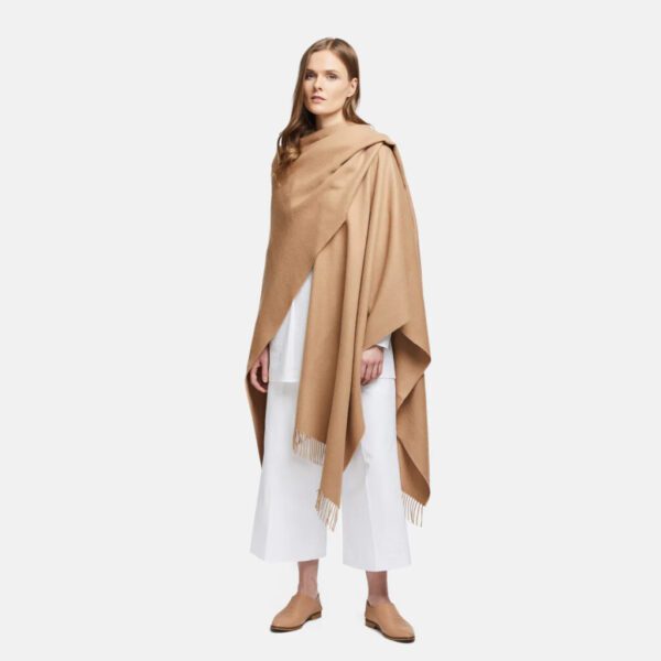 alpaka_poncho_web1-1024x1024