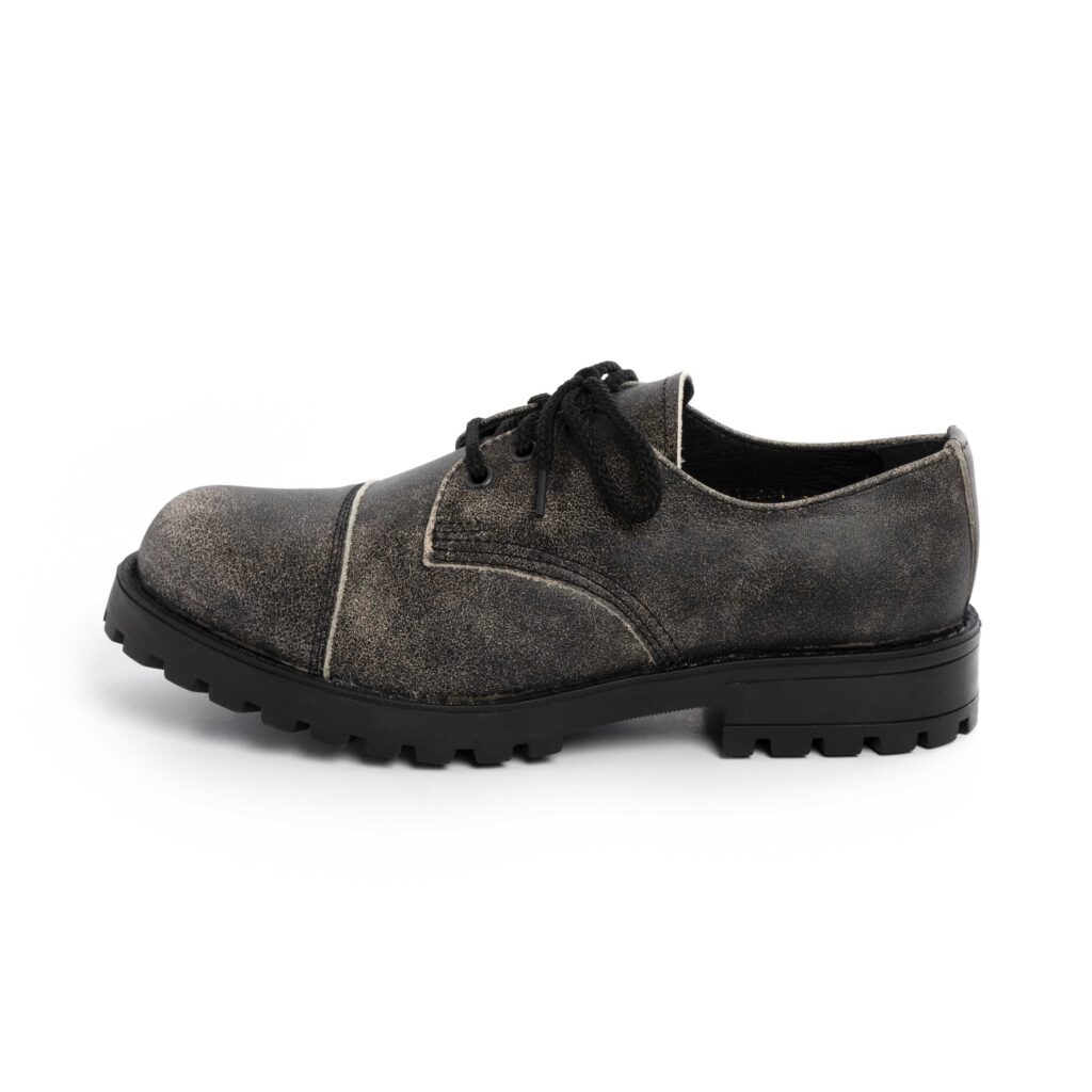 Leather shoes antique black