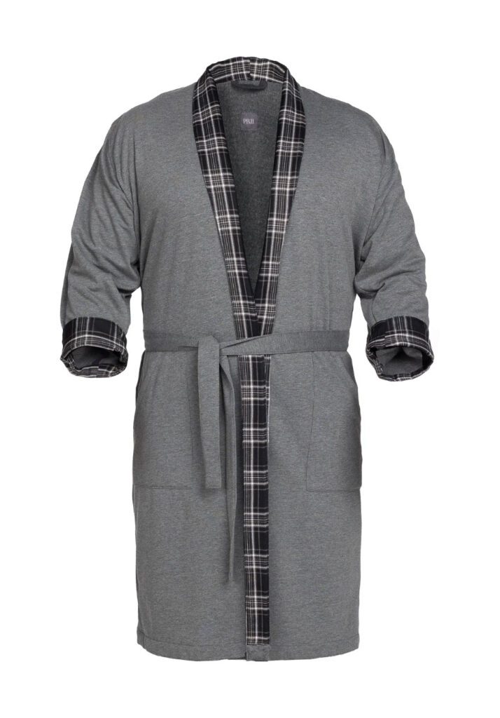 Gray 3/4 sleeve flannel collar robe