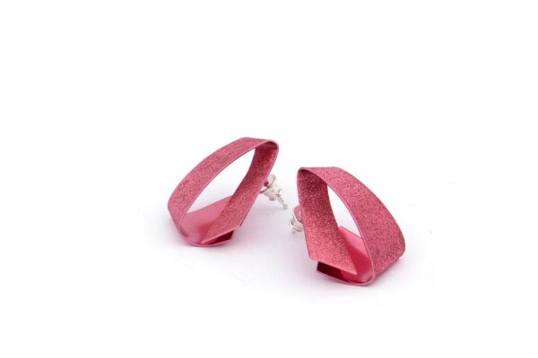 Kadi_Veesaar__Koi_Ginrin_earrings_flamingo