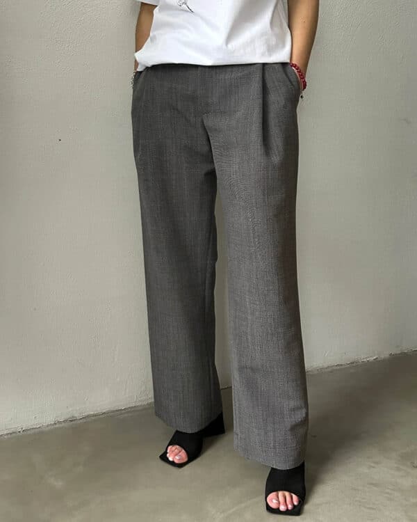 Wide Trousers in brownish grey
