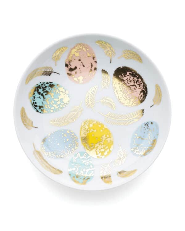 Soup plate with bird eggs and gold feathers