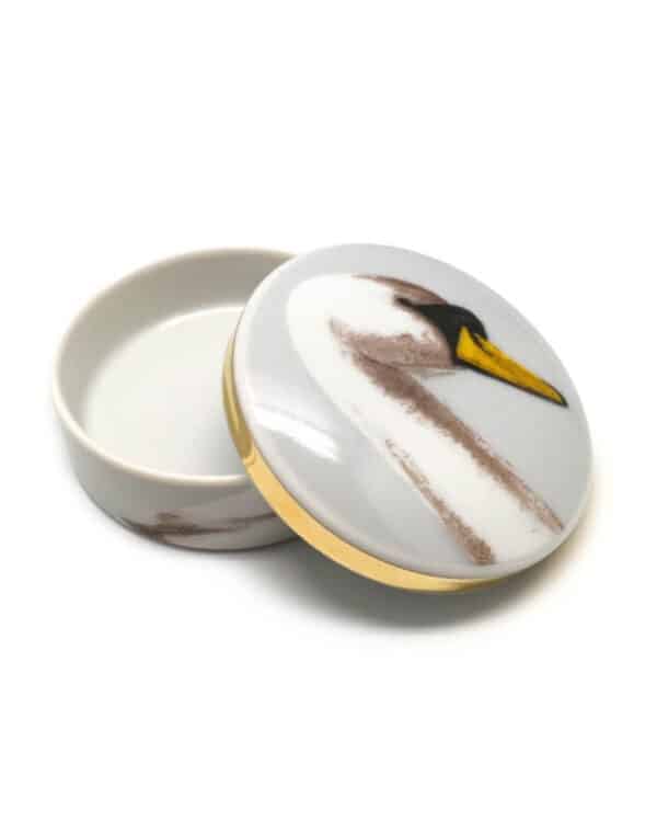 Small porcelain box The Swan