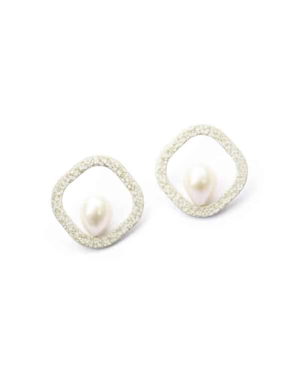 Polar White Pearl earrings