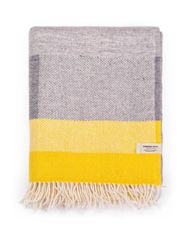 TERRA wool throw blanket yellow