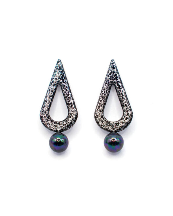 Ida Black Pearl Earrings