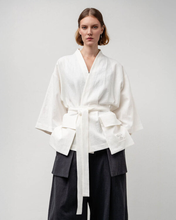 Naoko kimono white