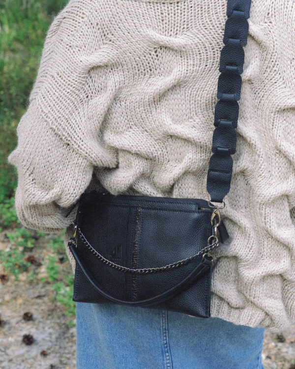 Kott Montana must:kuldne - Jaana Trauss_2