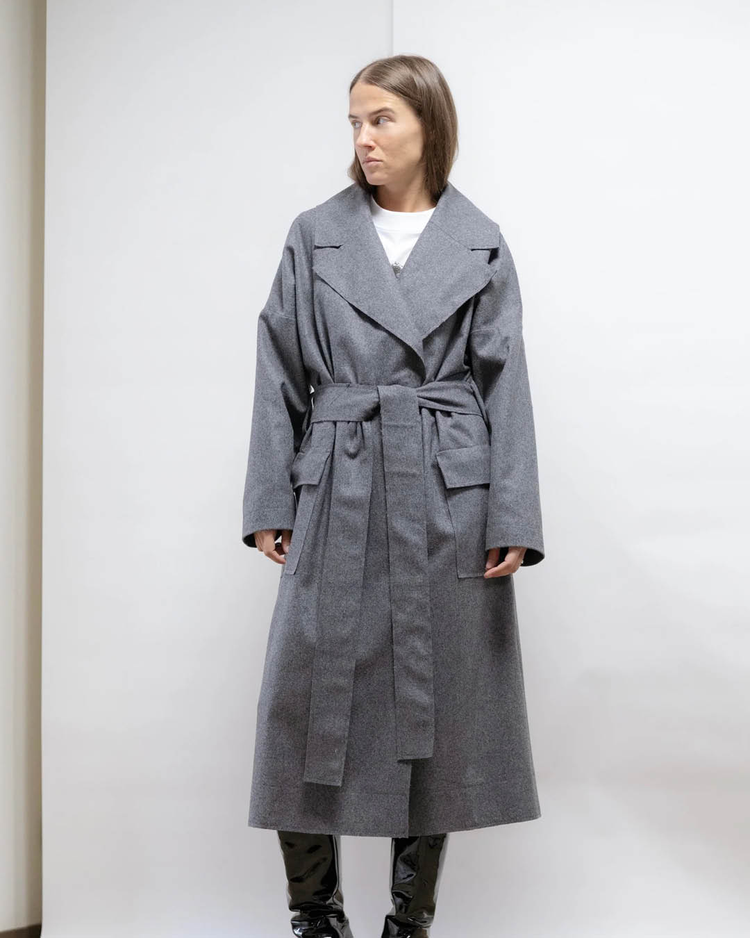 Hall villane mantel - Eve Hanson_4