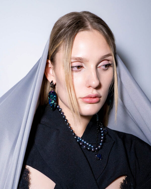 Chönyi Earrings Dark Cosmic Drop Black Vermeil