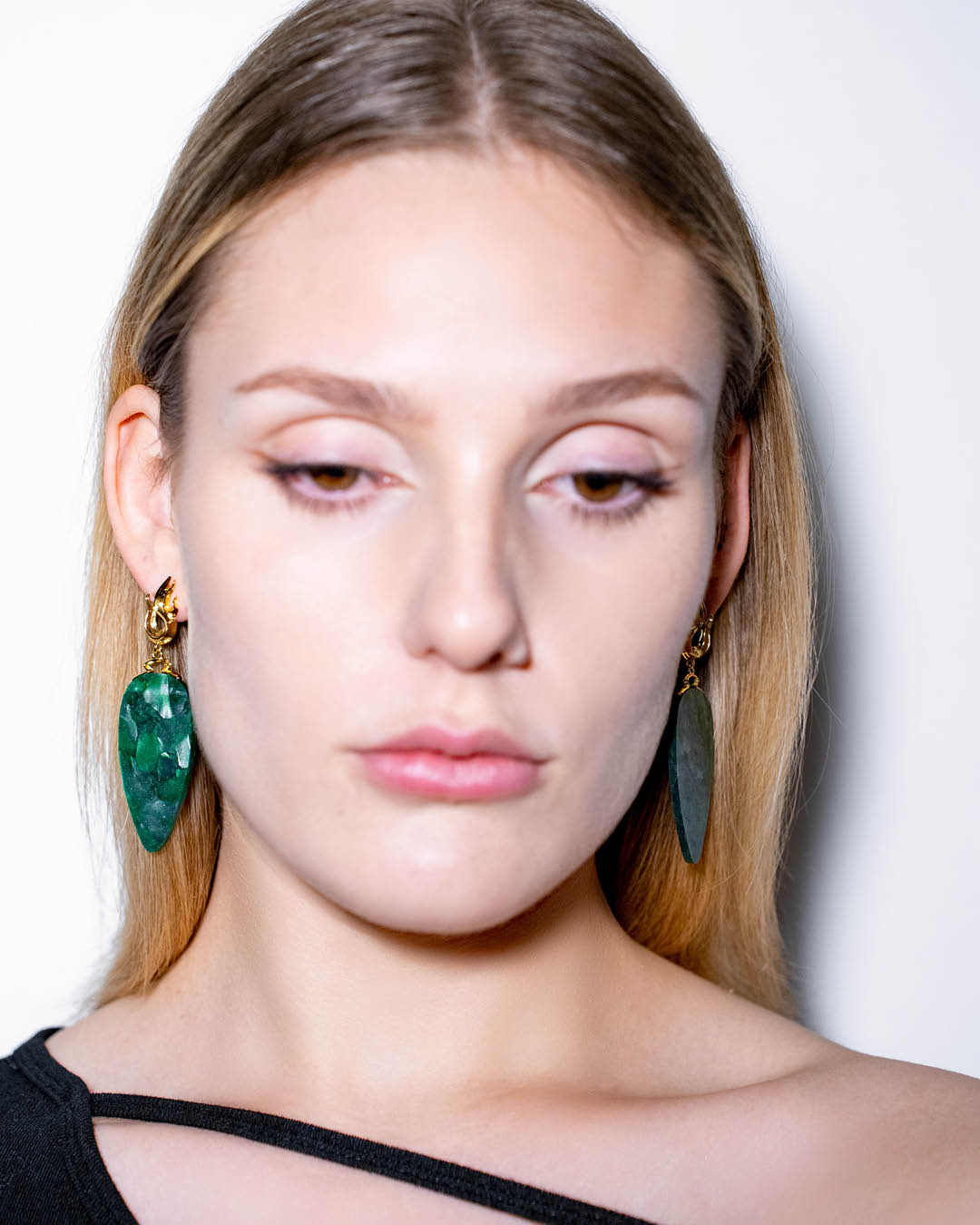 Kõrvarõngad Chönyi Emerald Pearly Drop kullatud - NRTN_2