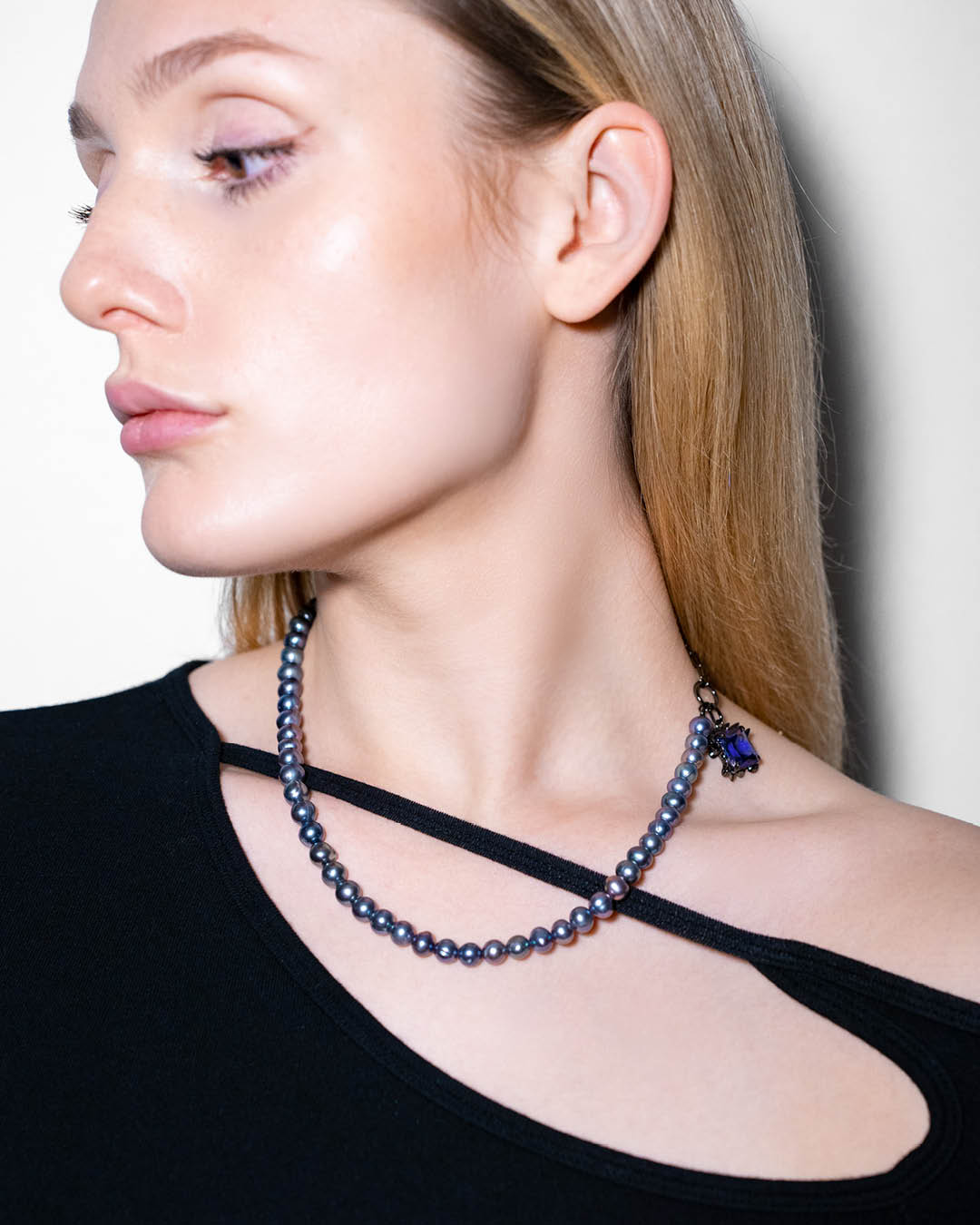 Must ORPHEUS pärlikaelakee Midnight Blue kiviga - NRTN_2