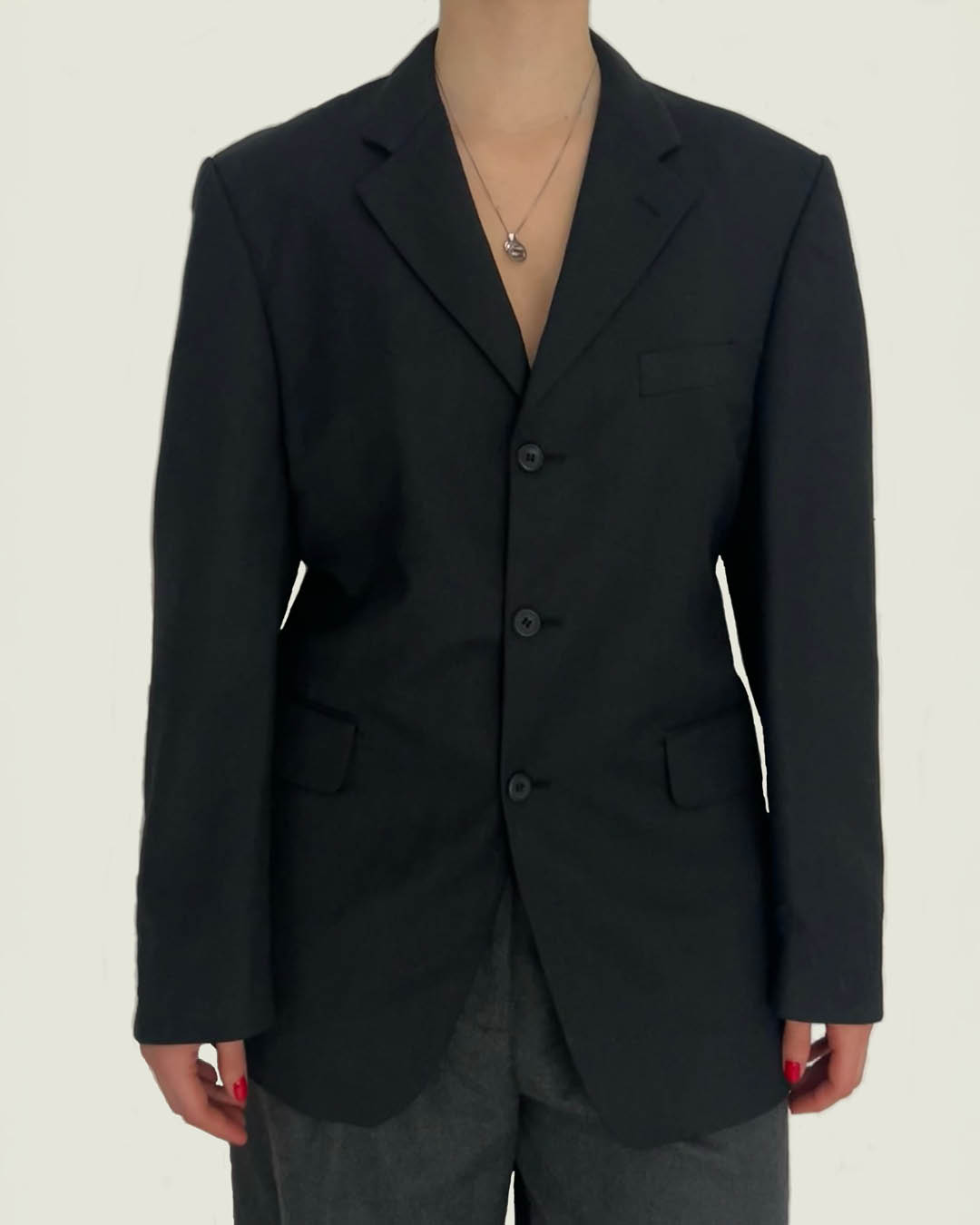 Must avatud selja ja rihmadega pintsak - Vie3