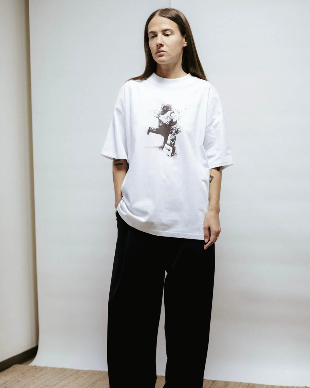 Valge t-särk Disco - Eve Hanson_2