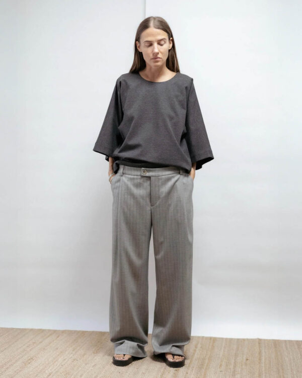 Helehallid kalasabatriibulised püksid