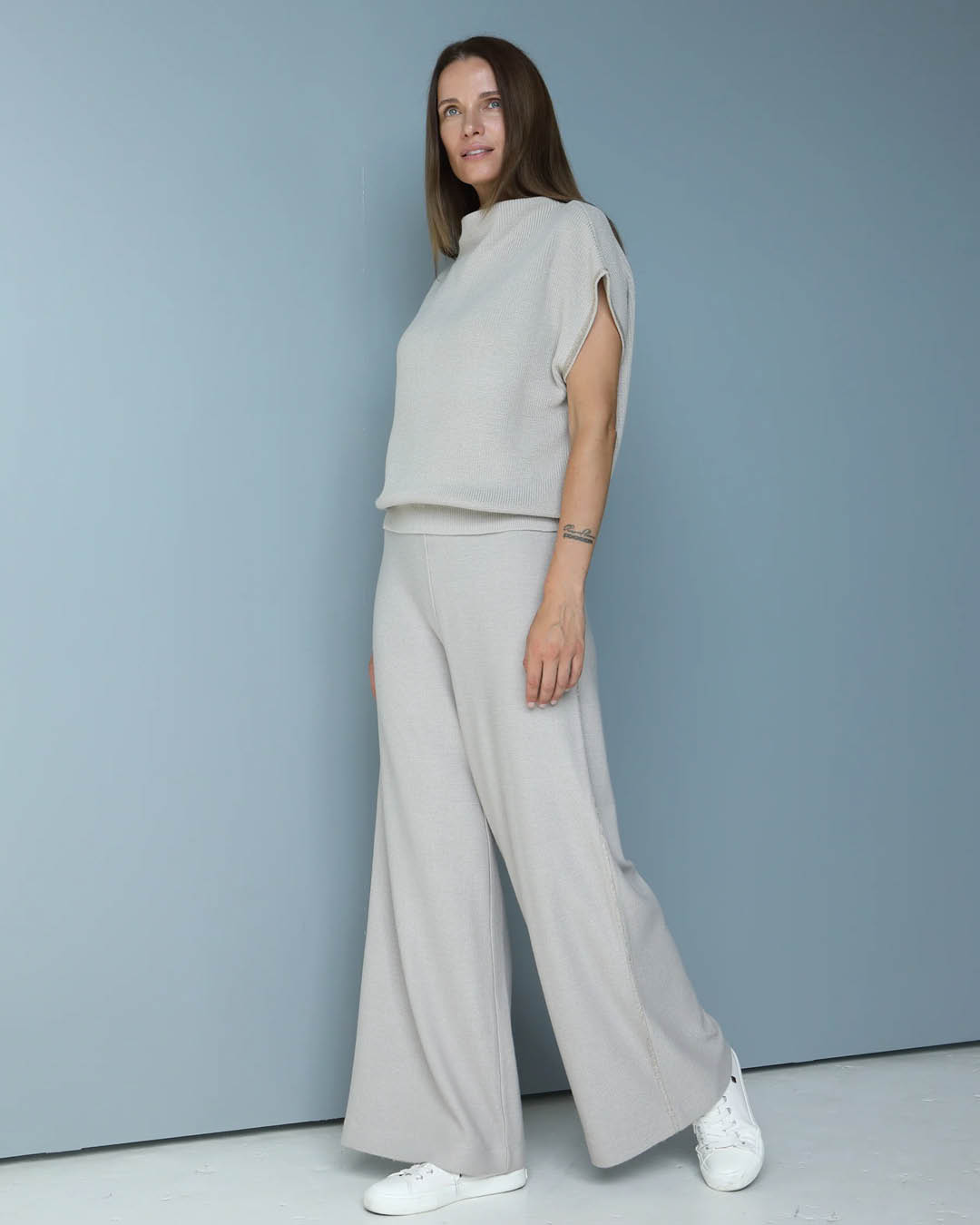 Kivihall kõrge kaelusega vest - Varvara_3