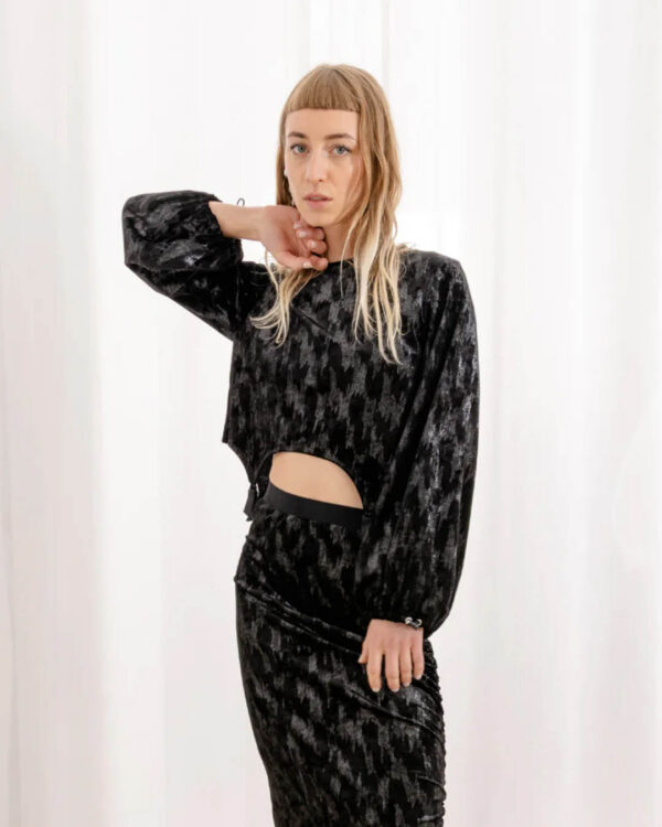 Liilit Velvet Crop Topp must-hõbe