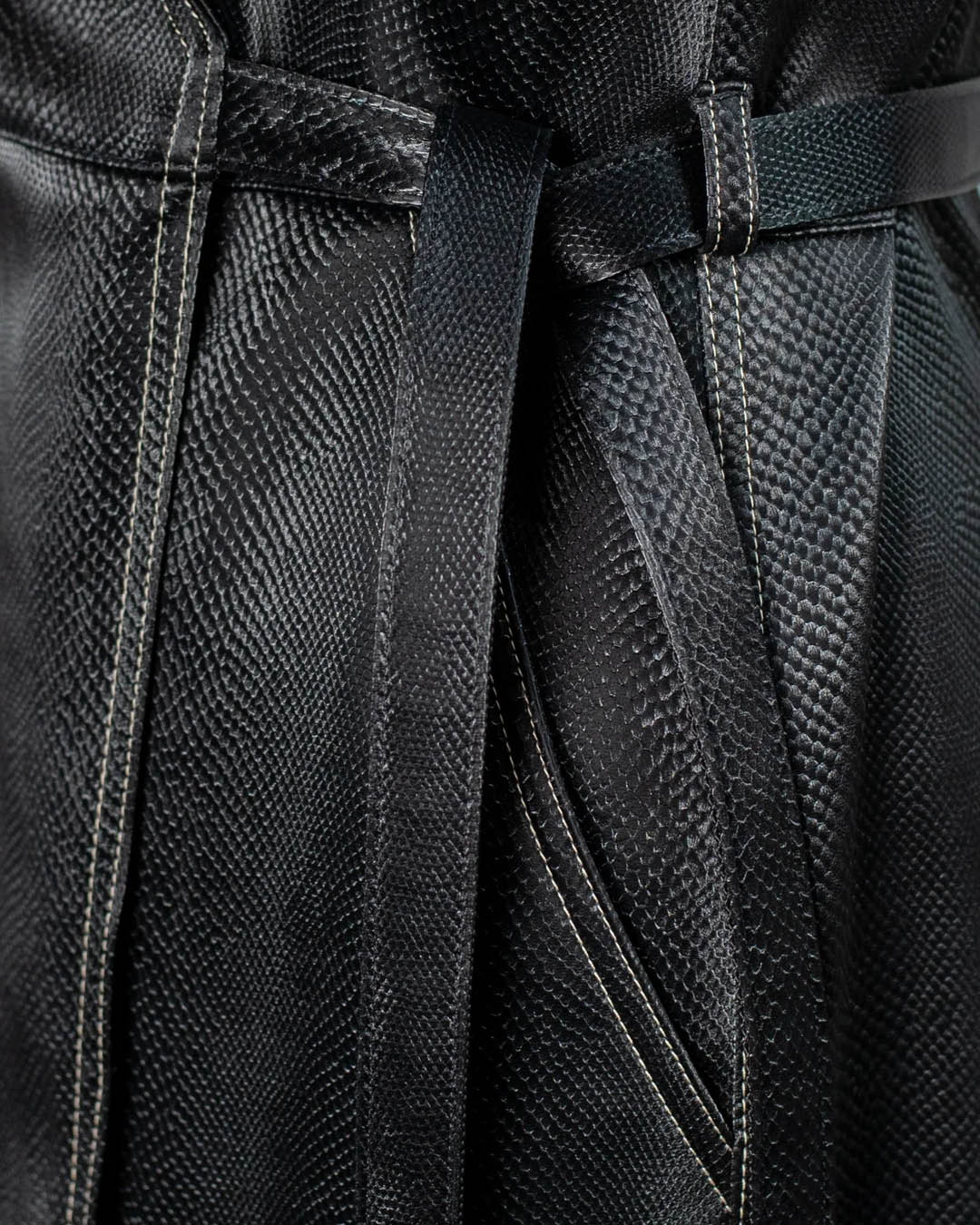 Maomustriga hõlmikkleit HART läikiv must - KÄT_4