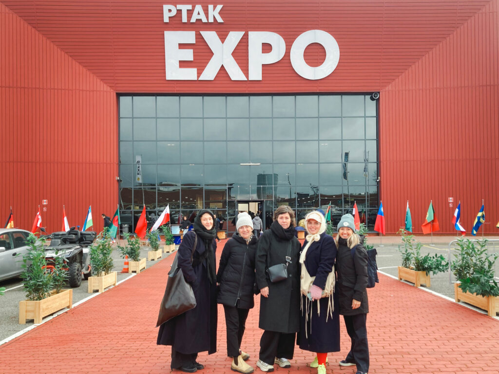 Eesti disainerite õppereis Fast Textile 2025 kangamessile Poolas