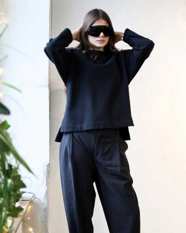 Oversized must puuvillane pusa