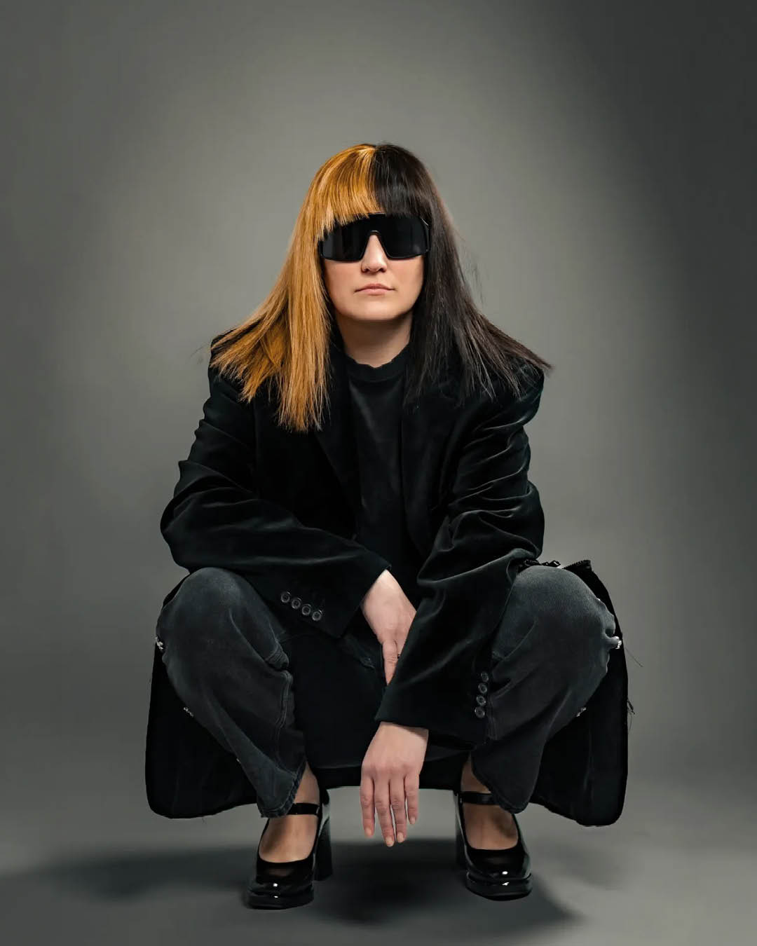 Vie tumeroheline pintsak 3