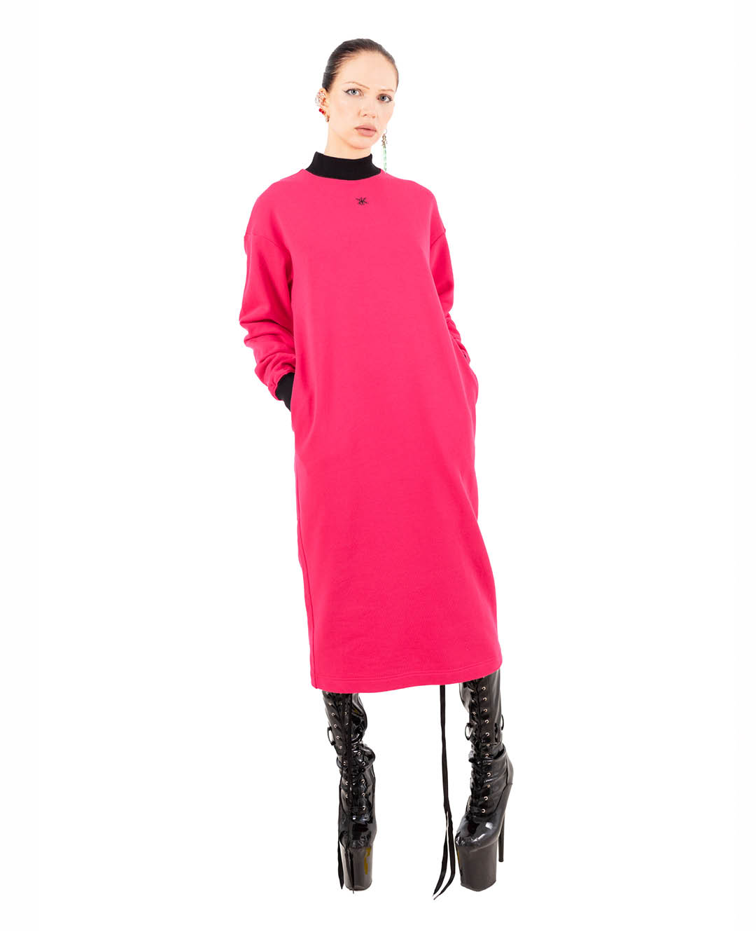 Kristel Kuslapuu Roosa KK logo pusakleit taskutega 1