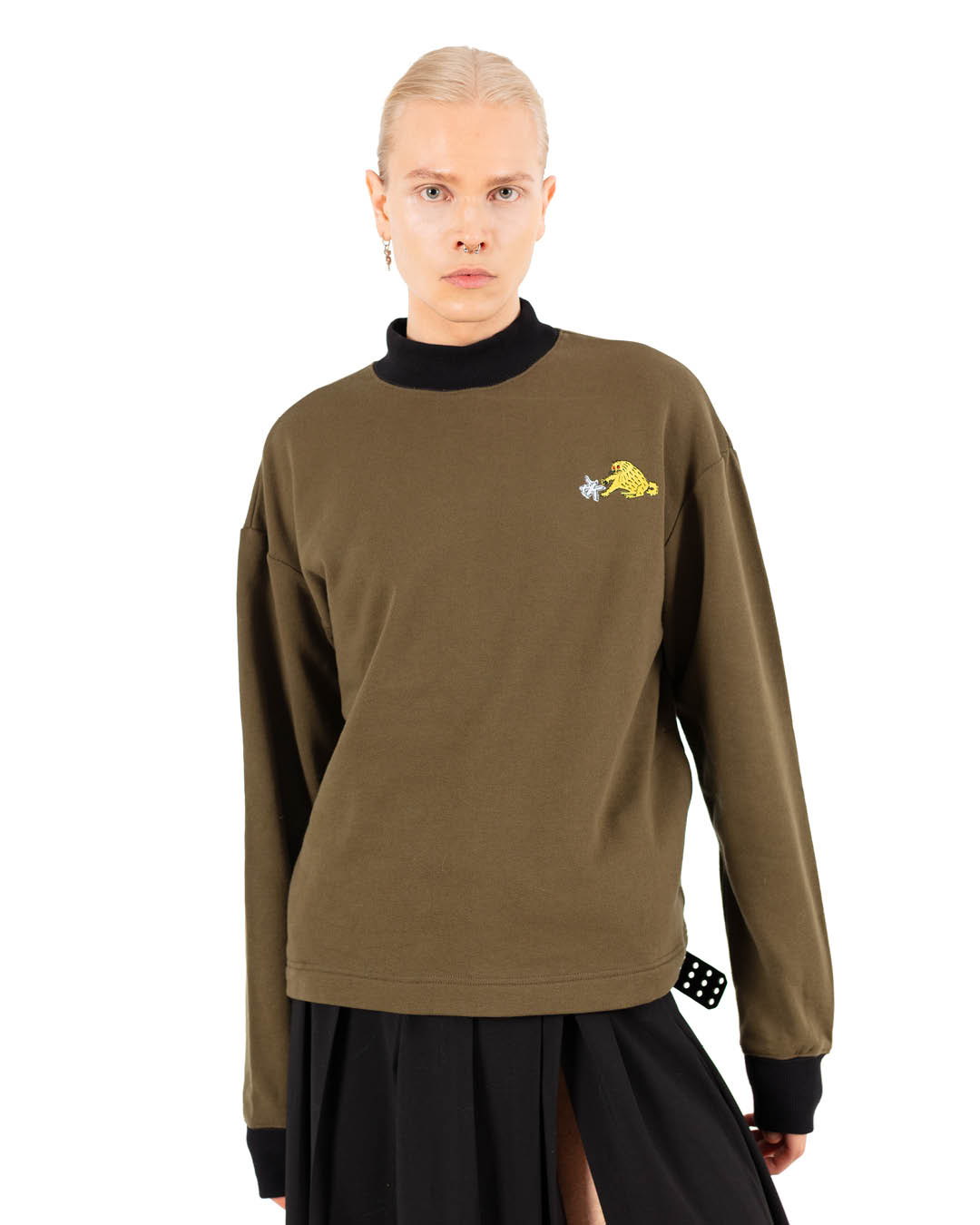 Kristel Kuslapuu Samblaroheline I H8 Logos kassi ja taskutega pusa 3