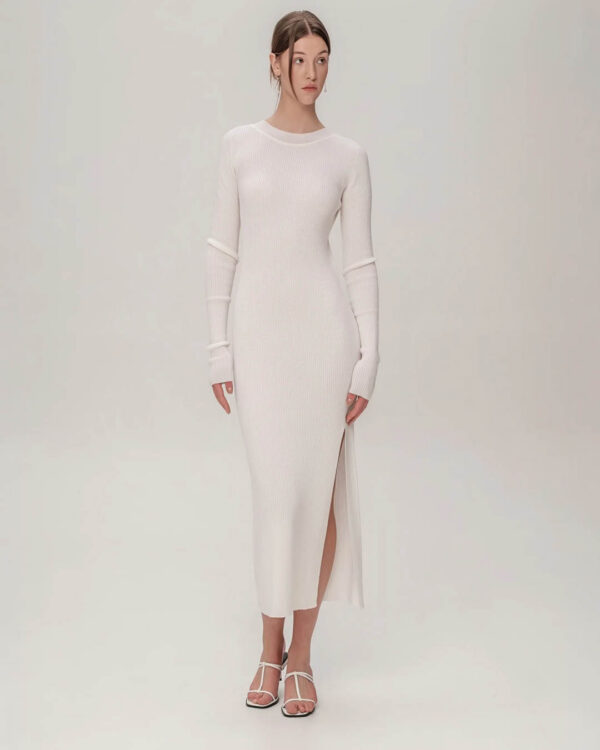 Meriinovillane kleit Scarlet